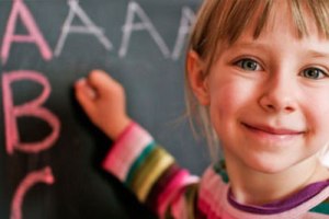 kogda-i-kak-uchit-rebyonka-inostrannomu-yazyku-small